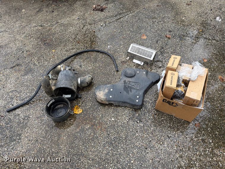 image for item YA5206 2021 Caterpillar 299D3 XE tracked skid steer loader