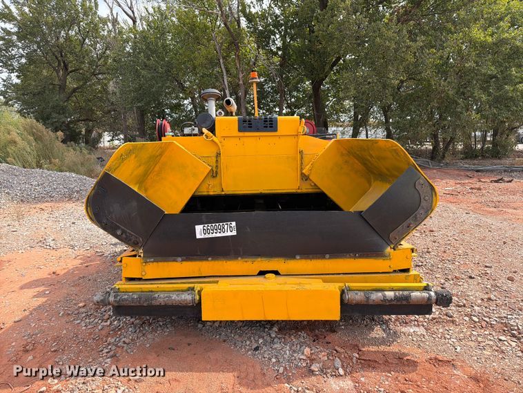 image for item YA5241 2012 LeeBoy 8515B paver