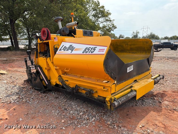 image for item YA5241 2012 LeeBoy 8515B paver