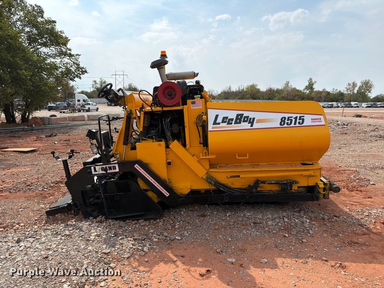 image for item YA5241 2012 LeeBoy 8515B paver