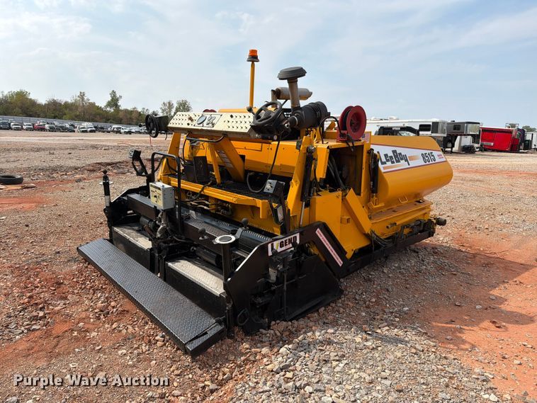 image for item YA5241 2012 LeeBoy 8515B paver