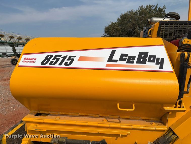 image for item YA5241 2012 LeeBoy 8515B paver