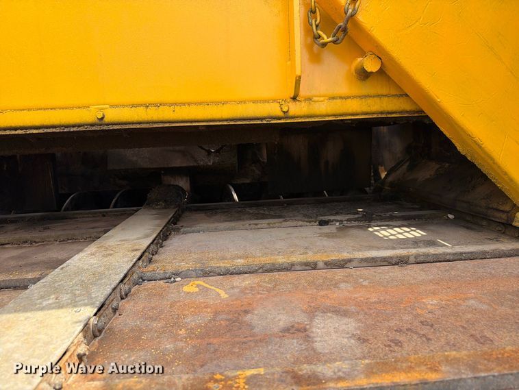 image for item YA5241 2012 LeeBoy 8515B paver