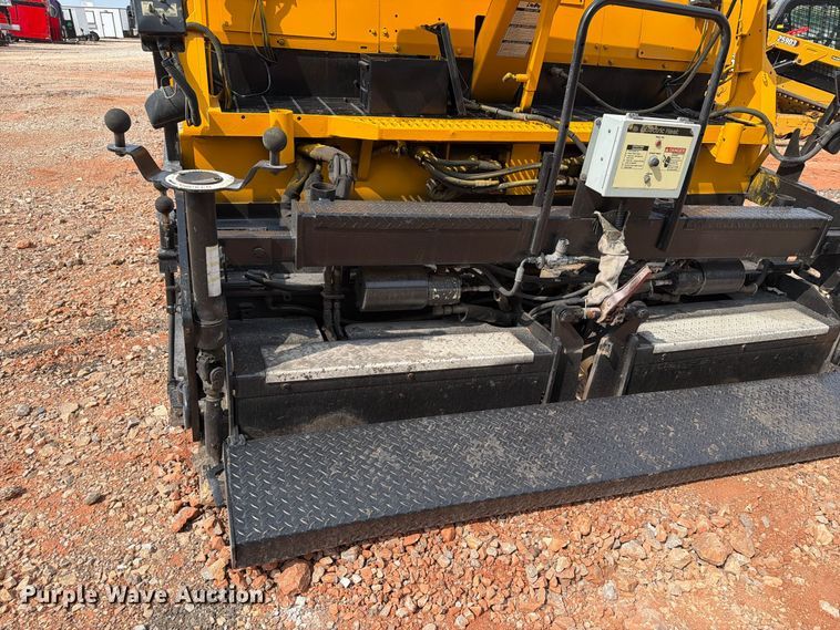 image for item YA5241 2012 LeeBoy 8515B paver