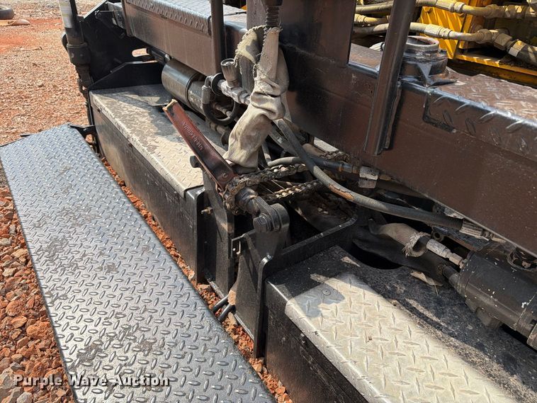 image for item YA5241 2012 LeeBoy 8515B paver