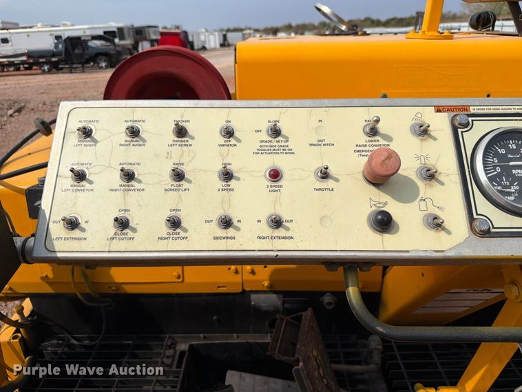 image for item YA5241 2012 LeeBoy 8515B paver