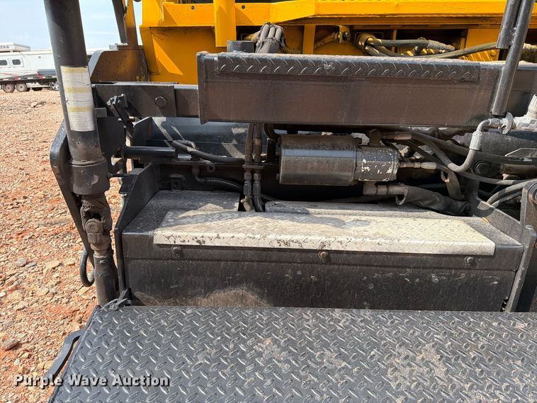 image for item YA5241 2012 LeeBoy 8515B paver