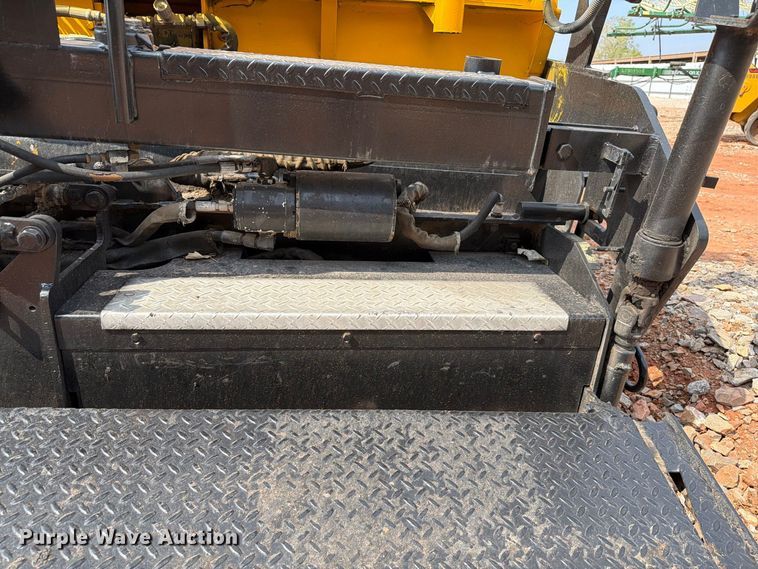 image for item YA5241 2012 LeeBoy 8515B paver