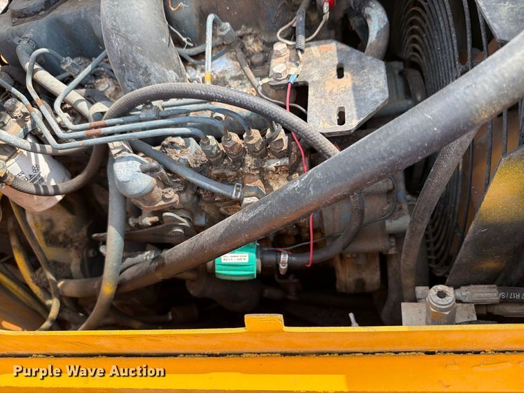 image for item YA5241 2012 LeeBoy 8515B paver