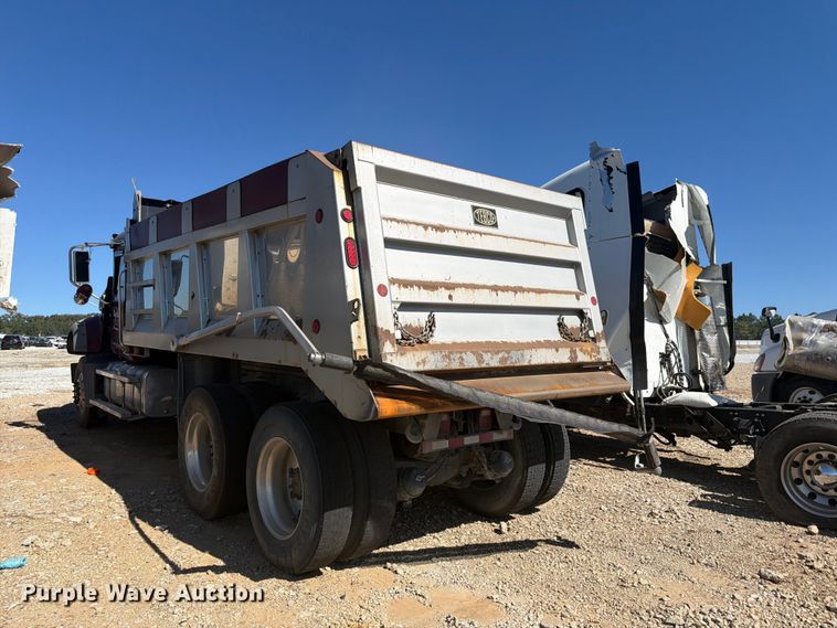 image for item YA5303 2019 Mack Granite dump truck