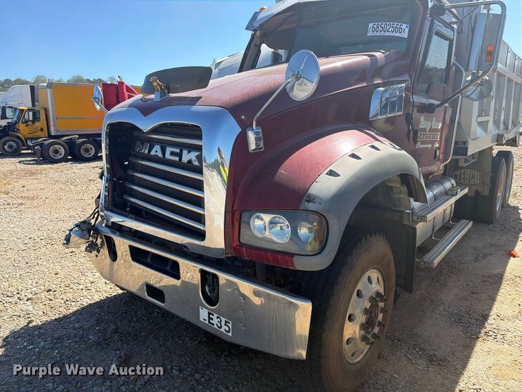 image for item YA5303 2019 Mack Granite dump truck