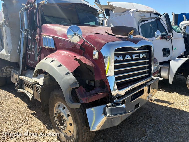 image for item YA5303 2019 Mack Granite dump truck