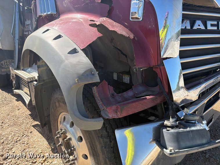 image for item YA5303 2019 Mack Granite dump truck