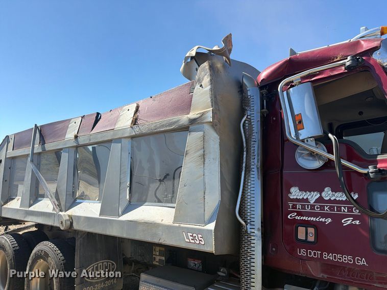 image for item YA5303 2019 Mack Granite dump truck