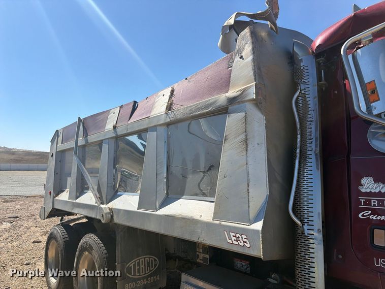 image for item YA5303 2019 Mack Granite dump truck