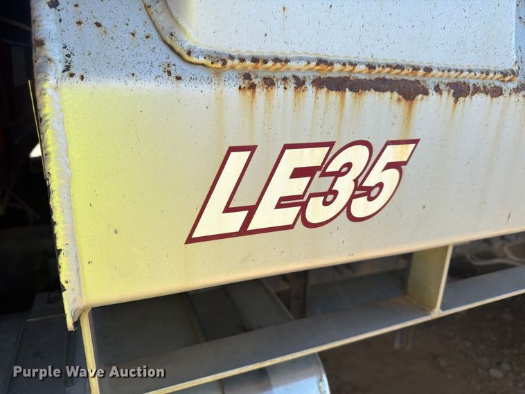 image for item YA5303 2019 Mack Granite dump truck