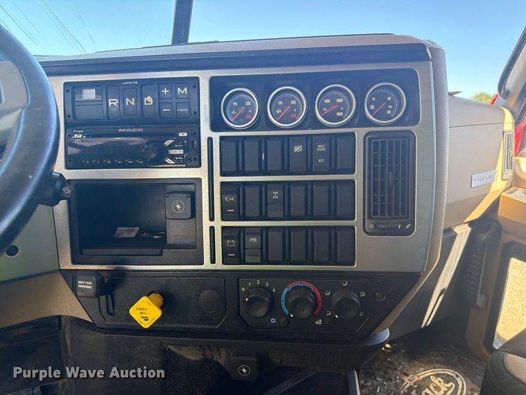 image for item YA5303 2019 Mack Granite dump truck