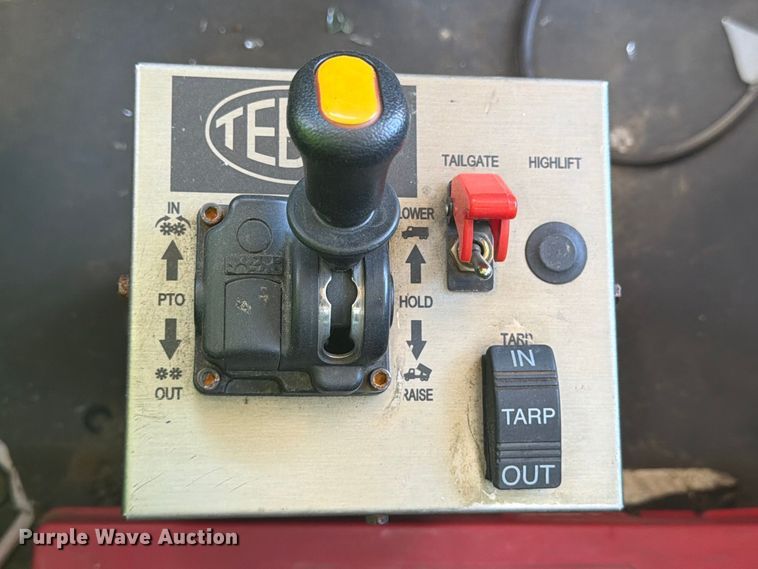 image for item YA5303 2019 Mack Granite dump truck