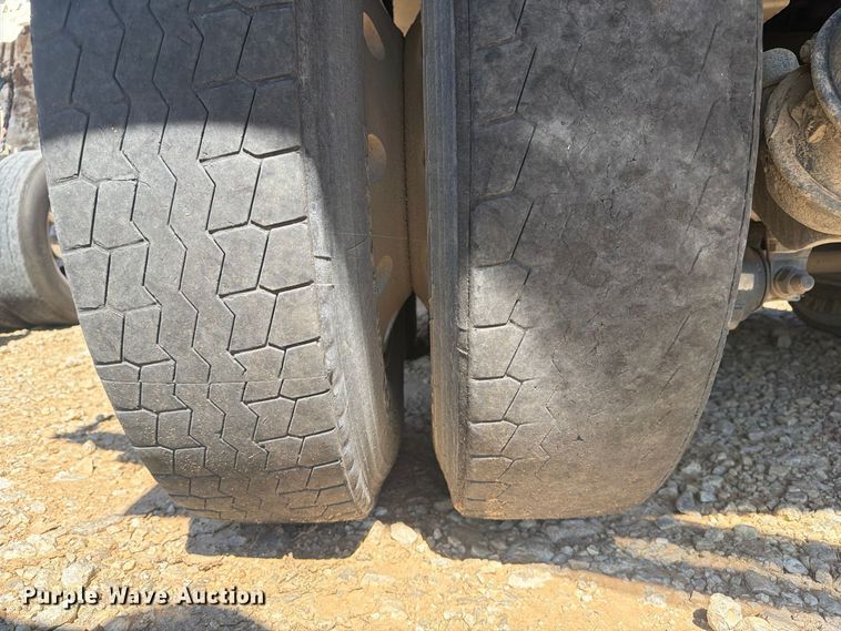 image for item YA5303 2019 Mack Granite dump truck