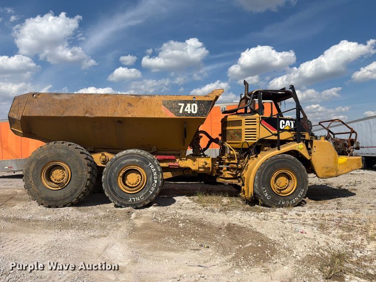 image for item YA5309 2008 Caterpillar 740 articulated haul truck