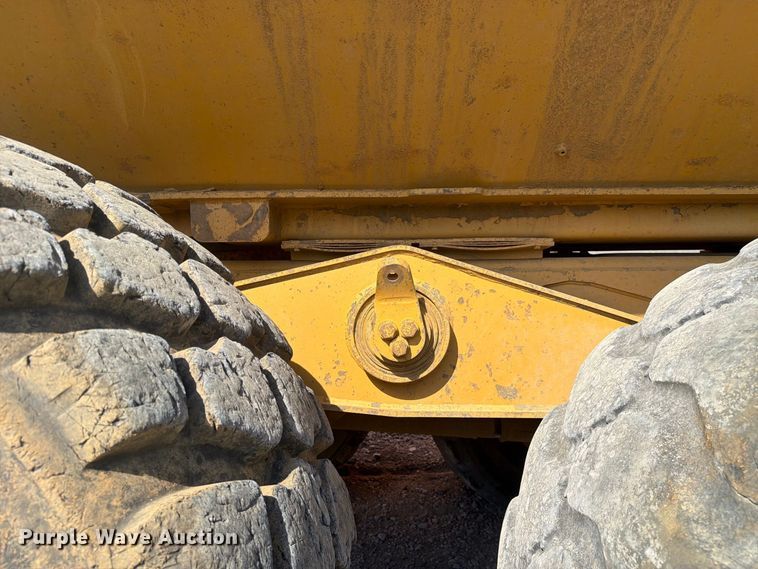 image for item YA5309 2008 Caterpillar 740 articulated haul truck