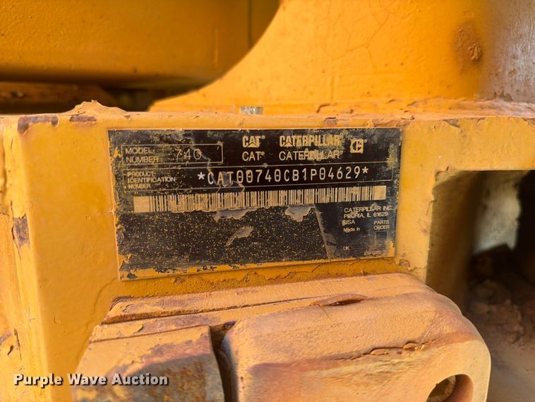image for item YA5309 2008 Caterpillar 740 articulated haul truck