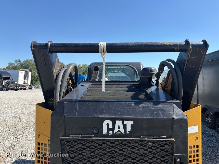image for item YA5310 2019 Caterpillar 299D2 XHP tracked skid steer loader