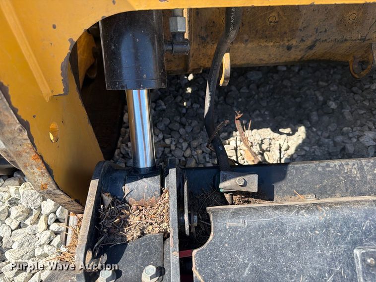 image for item YA5310 2019 Caterpillar 299D2 XHP tracked skid steer loader