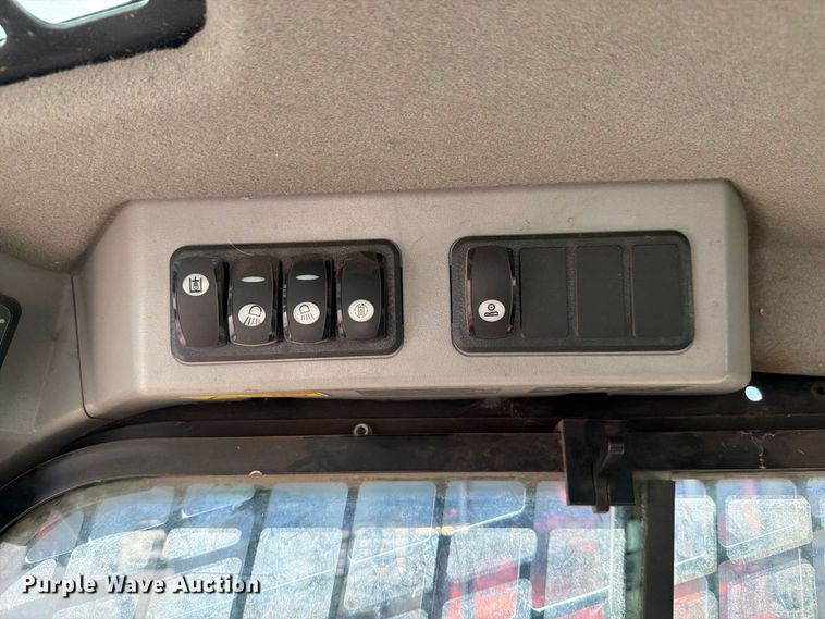 image for item YA5310 2019 Caterpillar 299D2 XHP tracked skid steer loader
