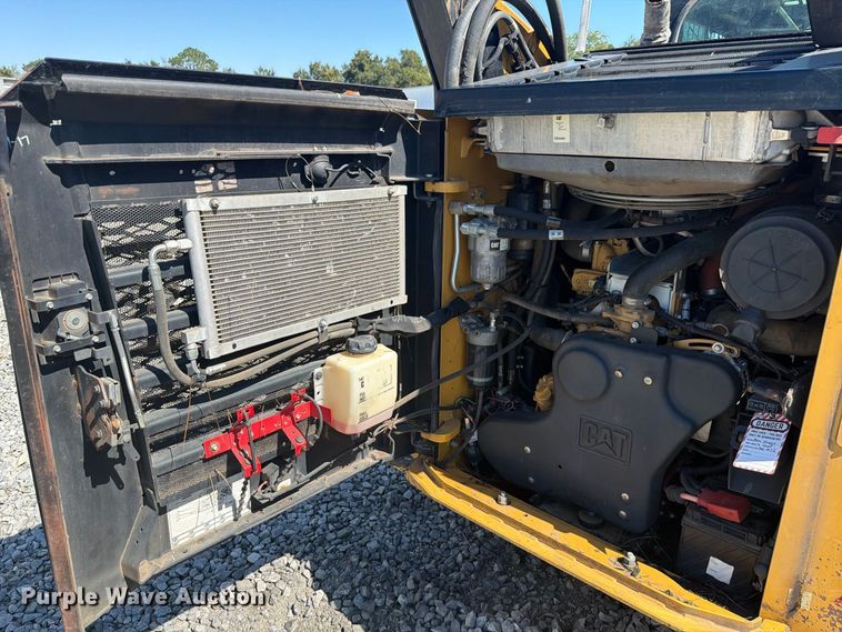 image for item YA5310 2019 Caterpillar 299D2 XHP tracked skid steer loader