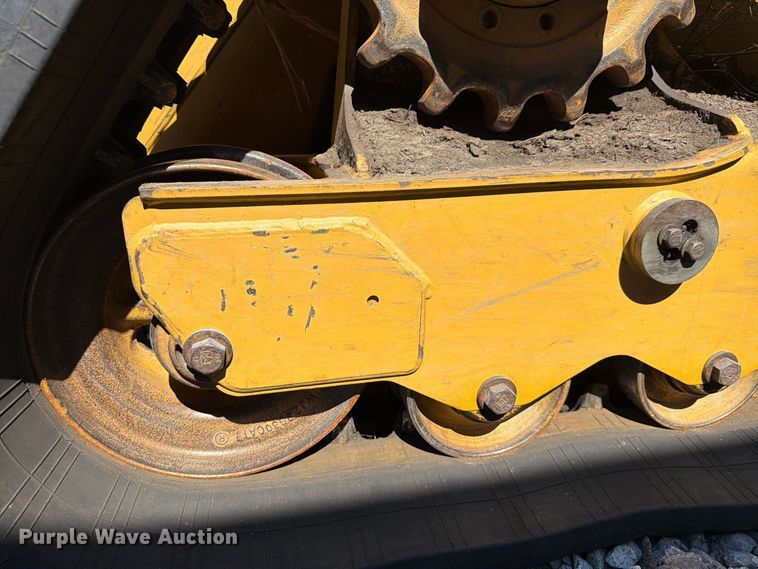 image for item YA5310 2019 Caterpillar 299D2 XHP tracked skid steer loader