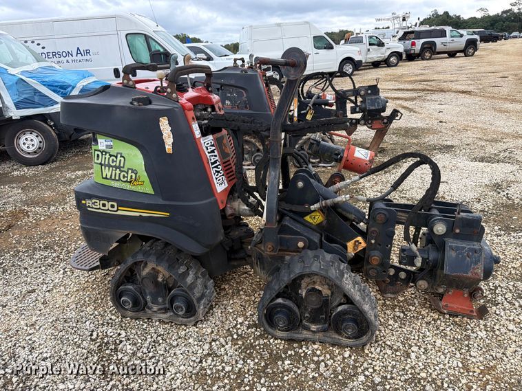 image for item YA5423 2016 Ditch Witch R300 cable plow