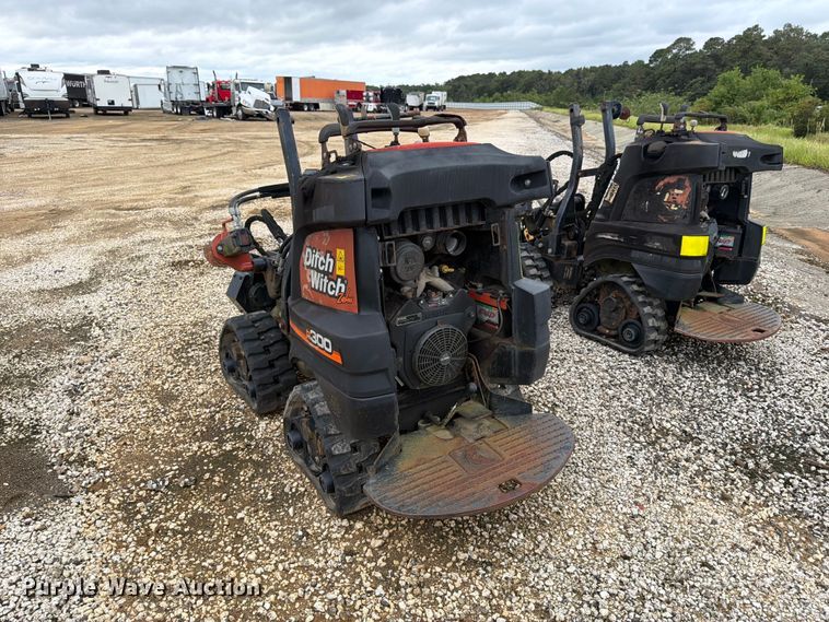 image for item YA5423 2016 Ditch Witch R300 cable plow