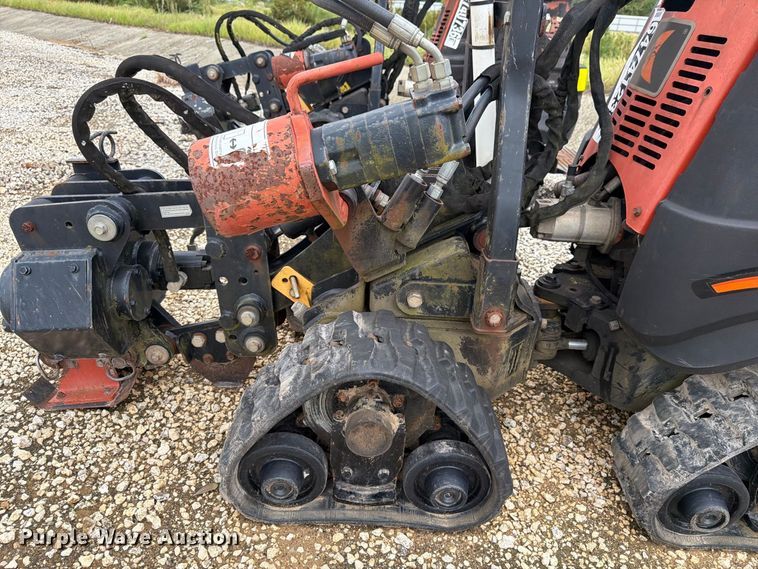 image for item YA5423 2016 Ditch Witch R300 cable plow