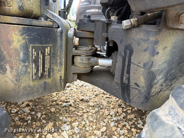 image for item YA5423 2016 Ditch Witch R300 cable plow