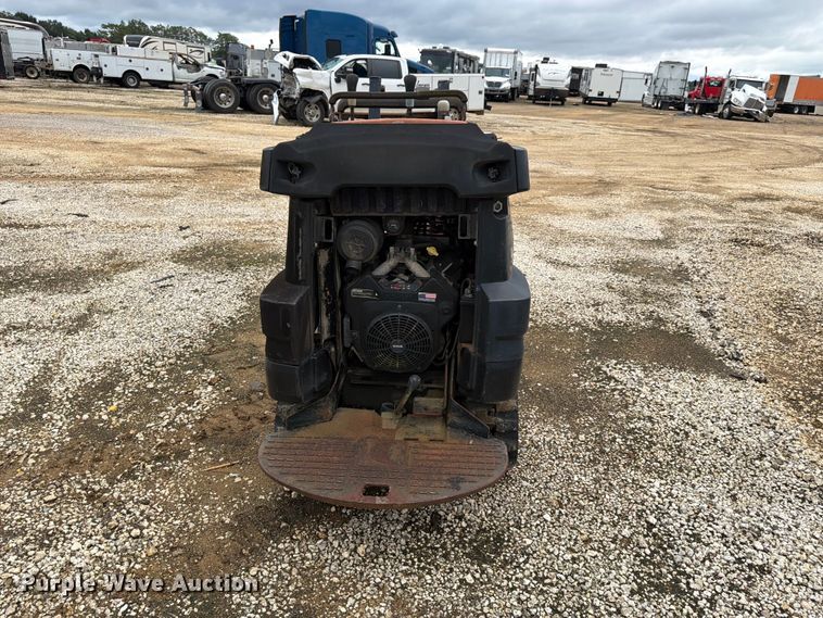 image for item YA5425 2015 Ditch Witch R300 cable plow