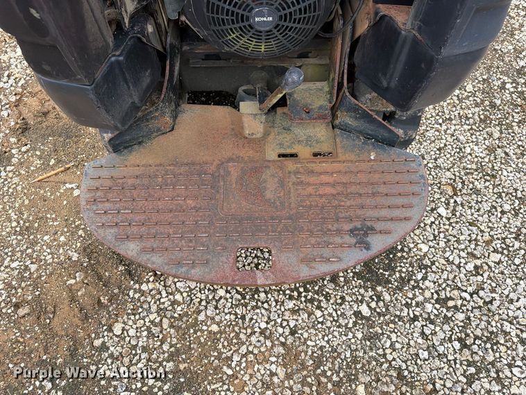 image for item YA5425 2015 Ditch Witch R300 cable plow