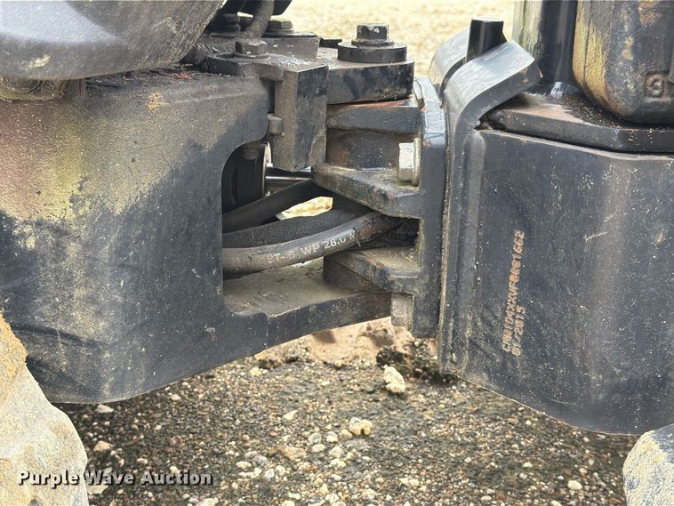 image for item YA5425 2015 Ditch Witch R300 cable plow