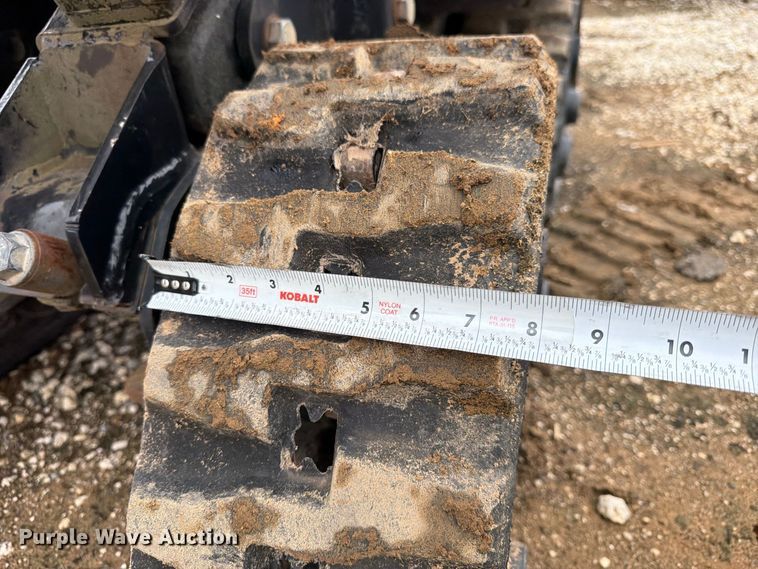 image for item YA5425 2015 Ditch Witch R300 cable plow