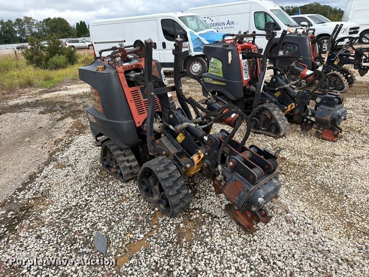 image for item YA5426 2015 Ditch Witch R300 cable plow