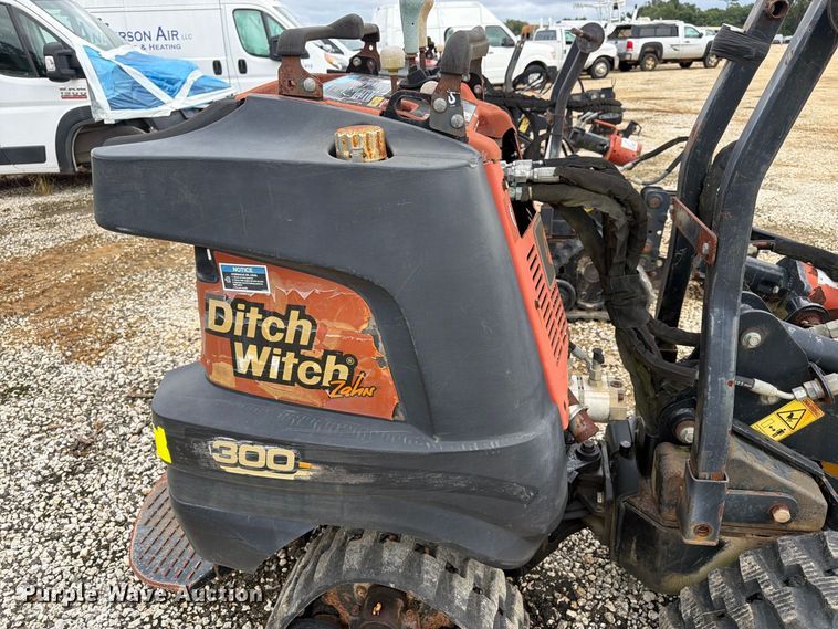 image for item YA5426 2015 Ditch Witch R300 cable plow