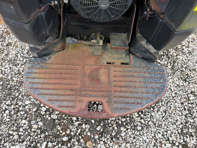 image for item YA5426 2015 Ditch Witch R300 cable plow
