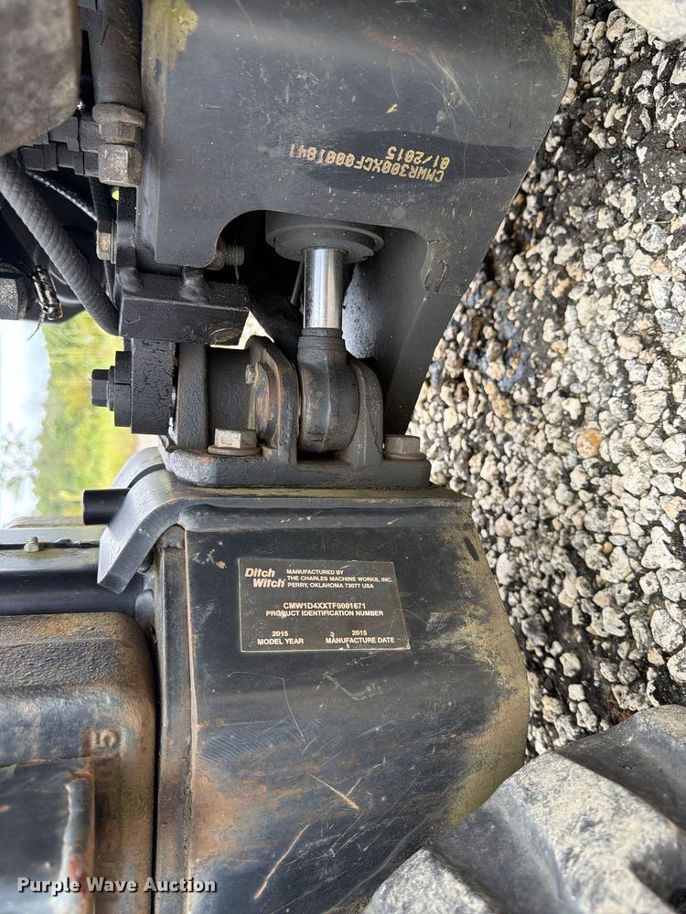 image for item YA5426 2015 Ditch Witch R300 cable plow