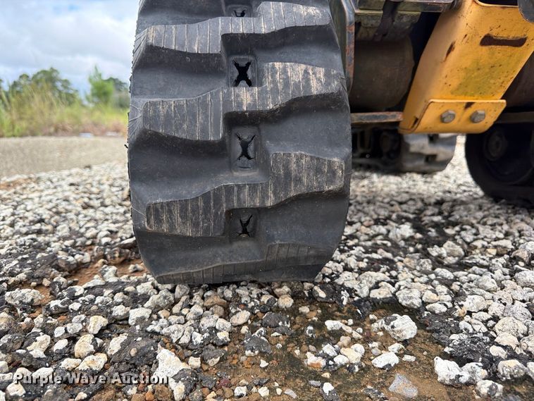 image for item YA5426 2015 Ditch Witch R300 cable plow