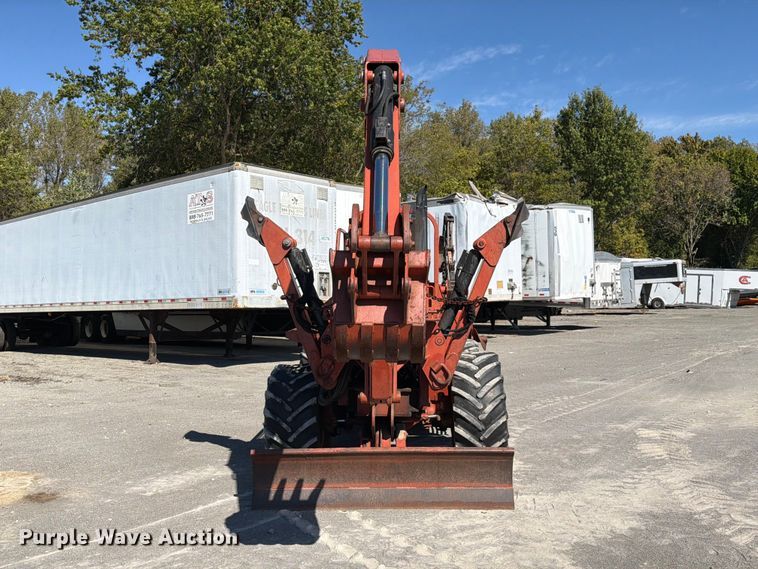 image for item YA5428 2001 Ditch Witch 7610DD trencher