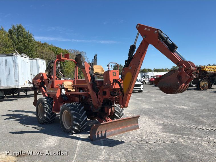 image for item YA5428 2001 Ditch Witch 7610DD trencher