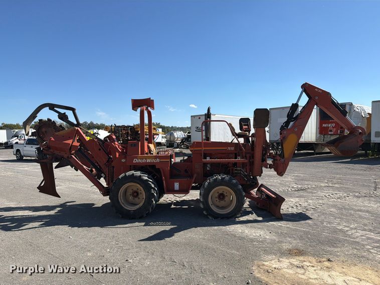 image for item YA5428 2001 Ditch Witch 7610DD trencher