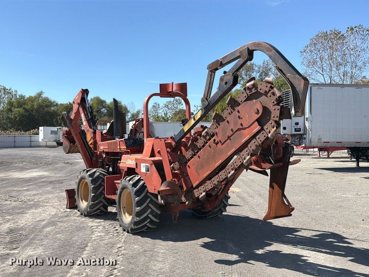 image for item YA5428 2001 Ditch Witch 7610DD trencher