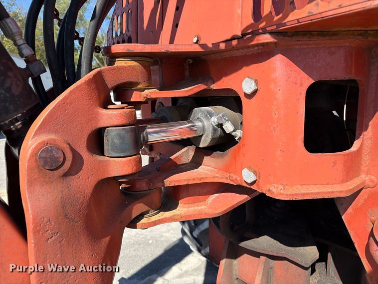 image for item YA5428 2001 Ditch Witch 7610DD trencher