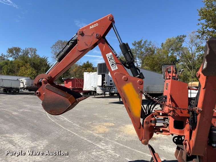 image for item YA5428 2001 Ditch Witch 7610DD trencher
